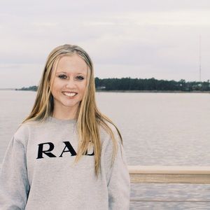 Meet your Posher, Libby